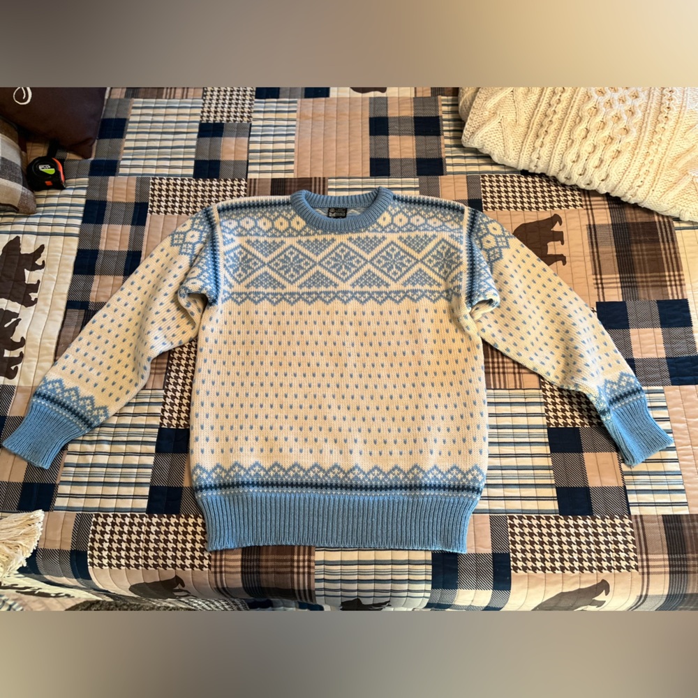Authentic Dale of Norway sweater